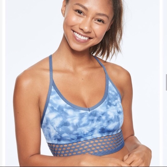 VS PINK Ultimate Lightly Lined Sports Bra